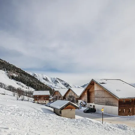 Appartement Les Huskies By Interhome